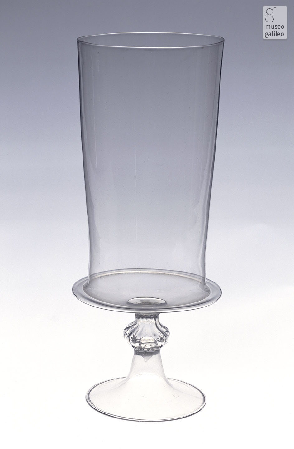 Vaso cilindrico (Inv. 304)