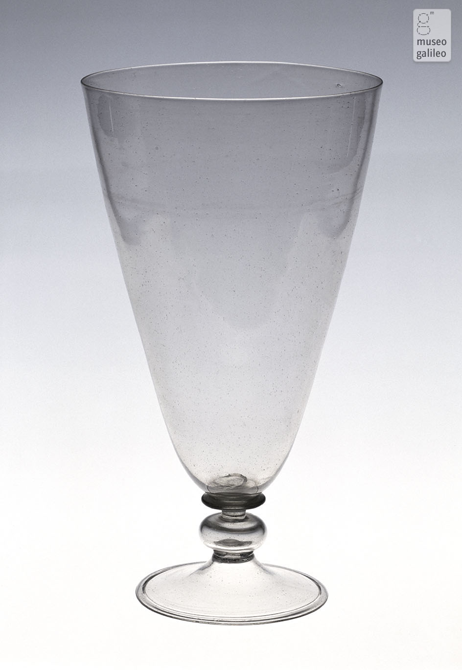 Bicchiere conico (Inv. 309)